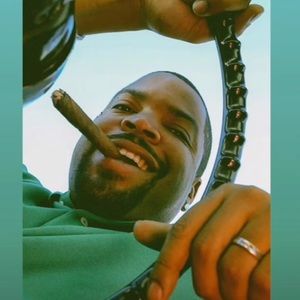 Meet your Posher, Kaylie